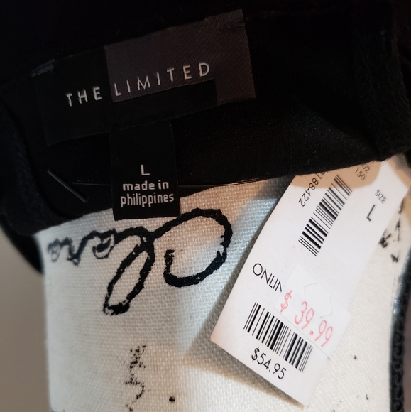 *NEW* The Limited tank top - Picture 4 of 4